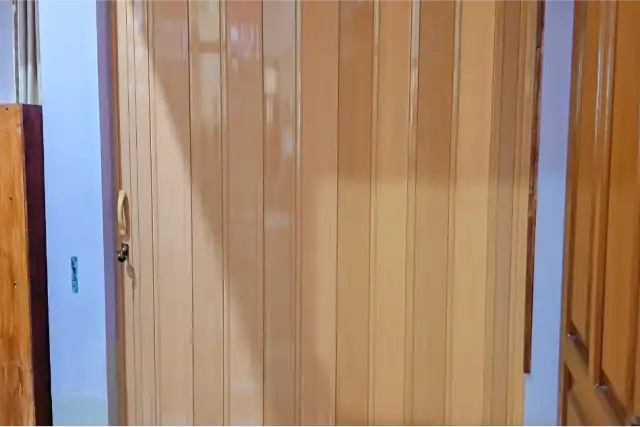 folding door